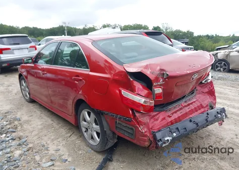 2007 Toyota Camry Se z USA, uszkodzony, nr VIN 4T1BE46K27U041688